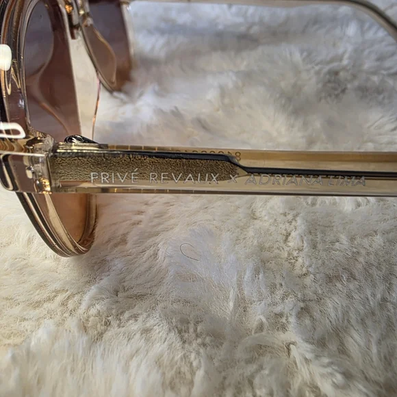 NWOT PRIVE REVAUX X Adriana Lima Tan Aviator Sunglasses - Picture 4 of 9
